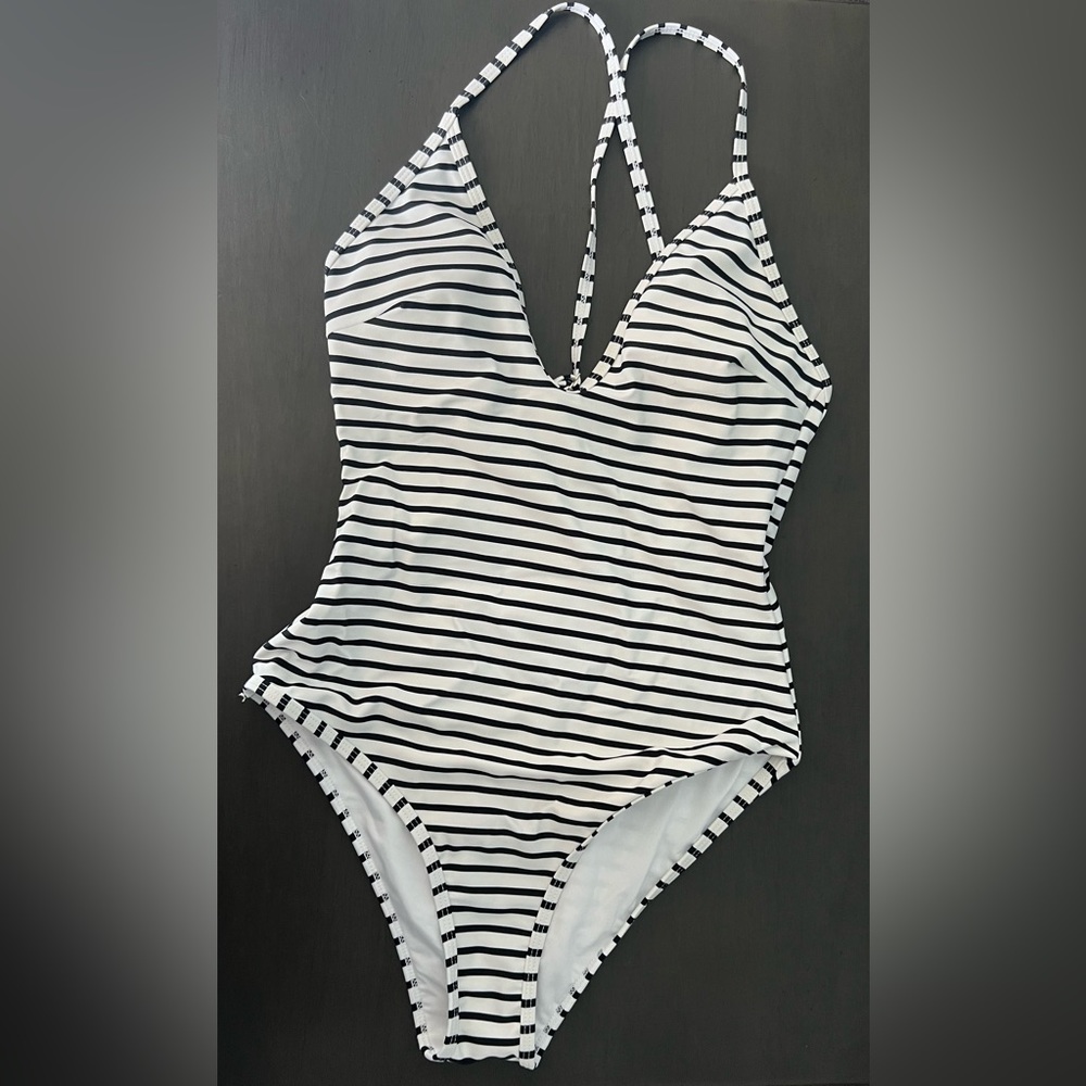 Cupshe one piece swimsuit